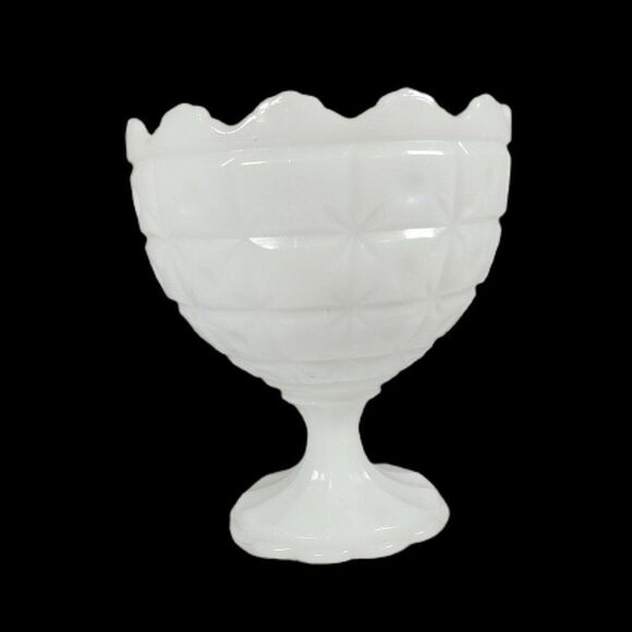Vintage Napco #1185 White Milk Glass Pedestal Footed Quilted Dots Stars Vase USA - Picture 5 of 7